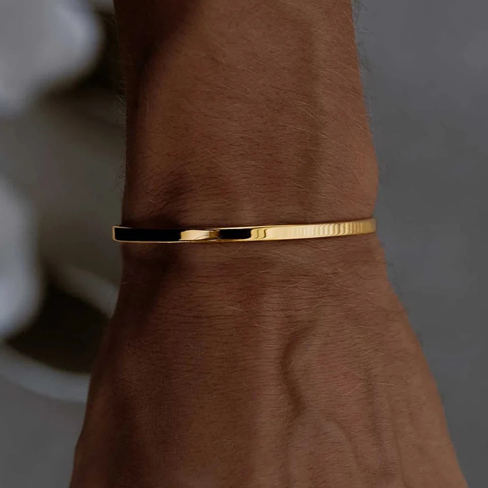 3.5MM unisize cuff bracelet (gold)