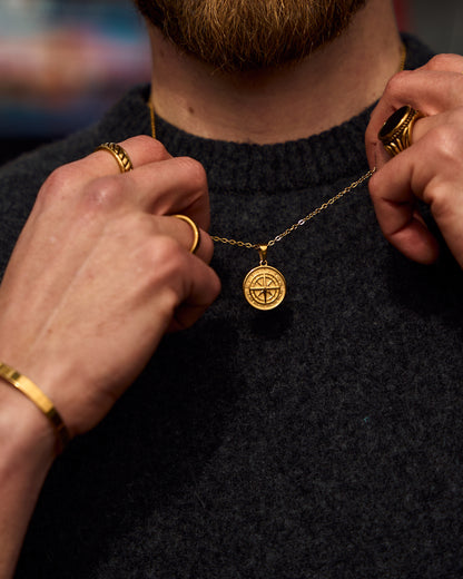 compass pendant (gold)