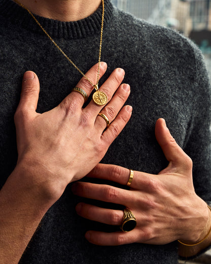 compass pendant (gold)