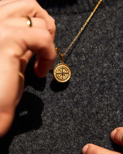 compass pendant (gold)